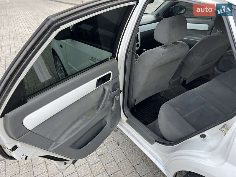 Седан Chevrolet Lacetti 2006 в Запорожье фото 12 Седан Chevrolet Lacetti 2006 в Запорожье