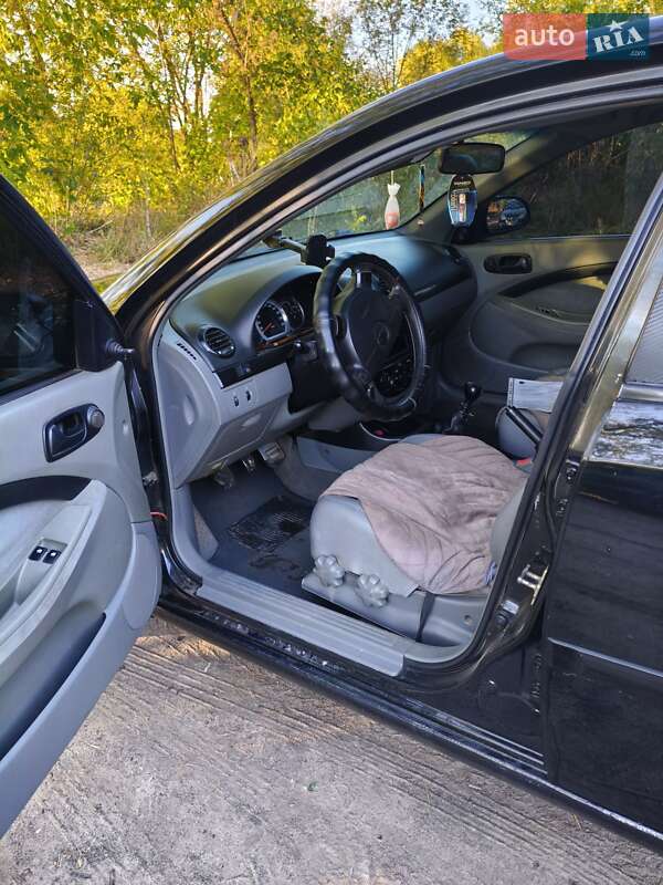 Хэтчбек Chevrolet Lacetti 2005 в Ромнах