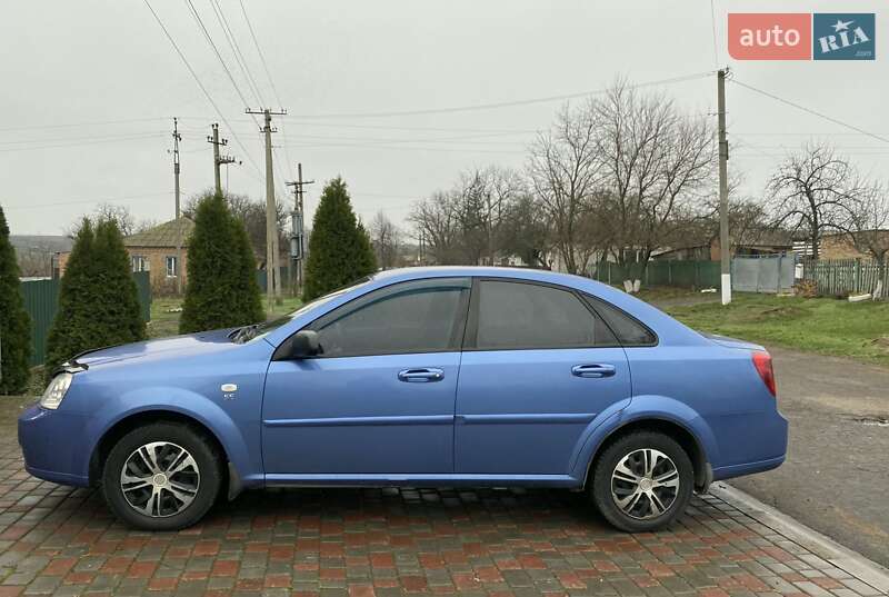 Седан Chevrolet Lacetti 2008 в Новоукраинке