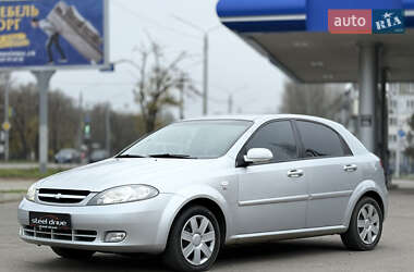 Хэтчбек Chevrolet Lacetti 2006 в Николаеве
