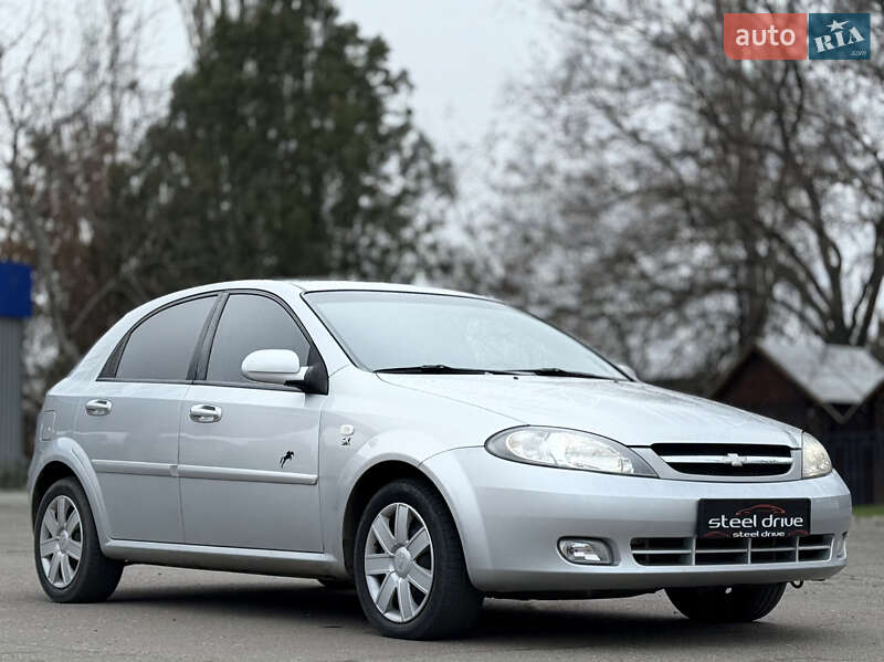 Хэтчбек Chevrolet Lacetti 2006 в Николаеве