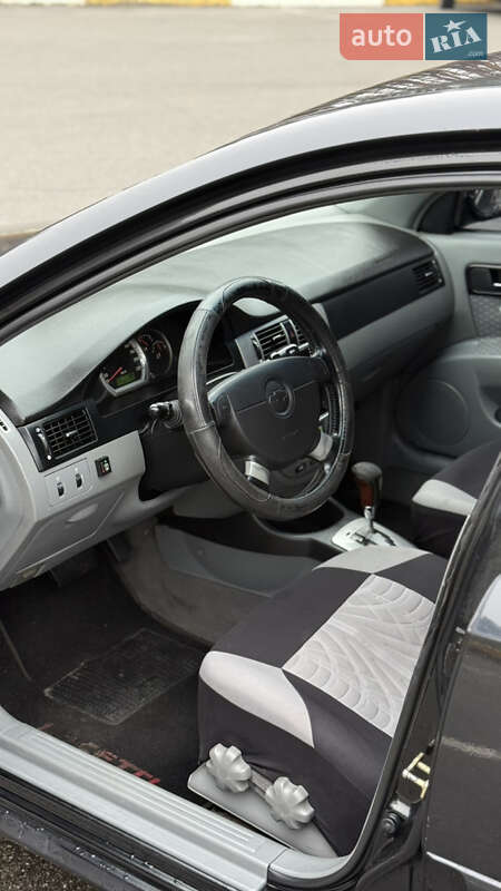 Седан Chevrolet Lacetti 2005 в Киеве