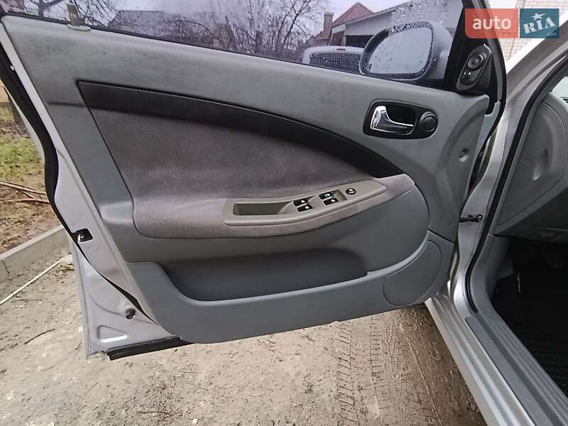 Универсал Chevrolet Lacetti 2006 в Киеве фото 28 Универсал Chevrolet Lacetti 2006 в Киеве