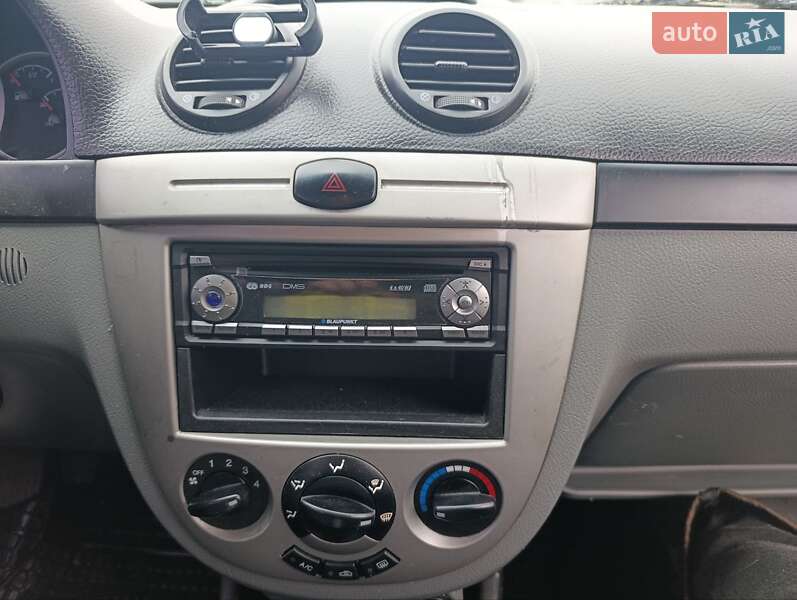 Универсал Chevrolet Lacetti 2006 в Киеве фото 59 Универсал Chevrolet Lacetti 2006 в Киеве