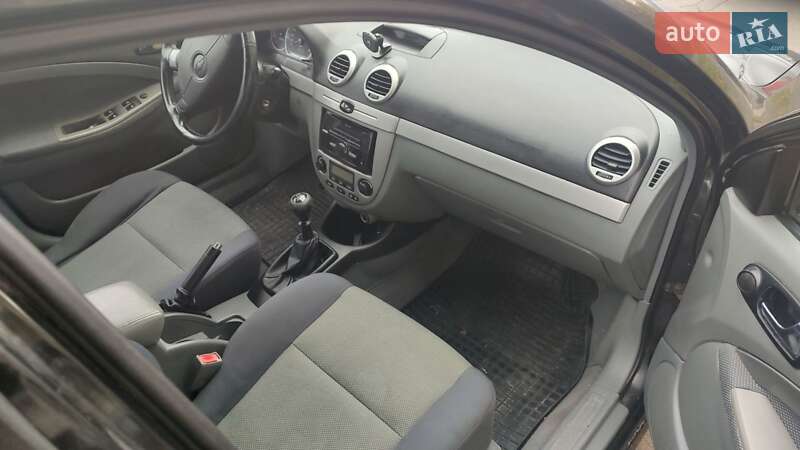 Хэтчбек Chevrolet Lacetti 2008 в Киеве фото 6 Хэтчбек Chevrolet Lacetti 2008 в Киеве