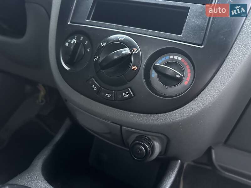 Седан Chevrolet Lacetti 2005 в Хмельницком фото 37 Седан Chevrolet Lacetti 2005 в Хмельницком