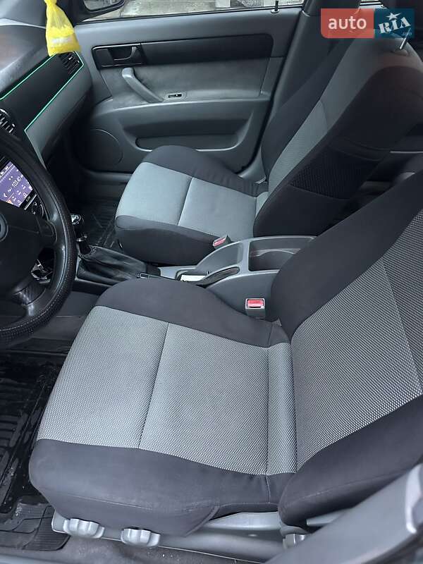 Седан Chevrolet Lacetti 2006 в Сумах