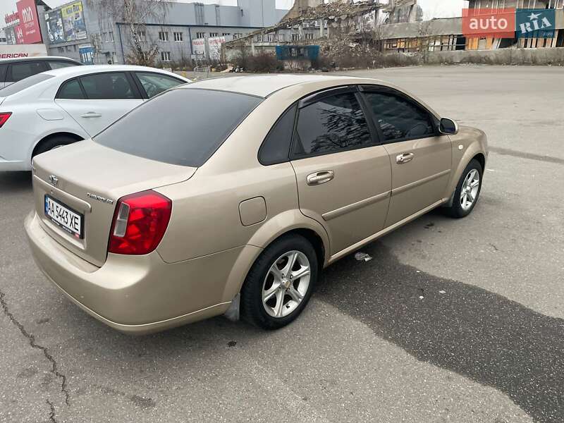 Седан Chevrolet Lacetti 2005 в Киеве фото 16 Седан Chevrolet Lacetti 2005 в Киеве
