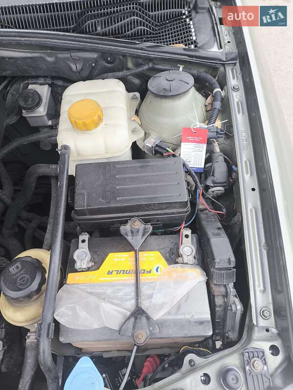 Седан Chevrolet Lacetti 2004 в Білій Церкві