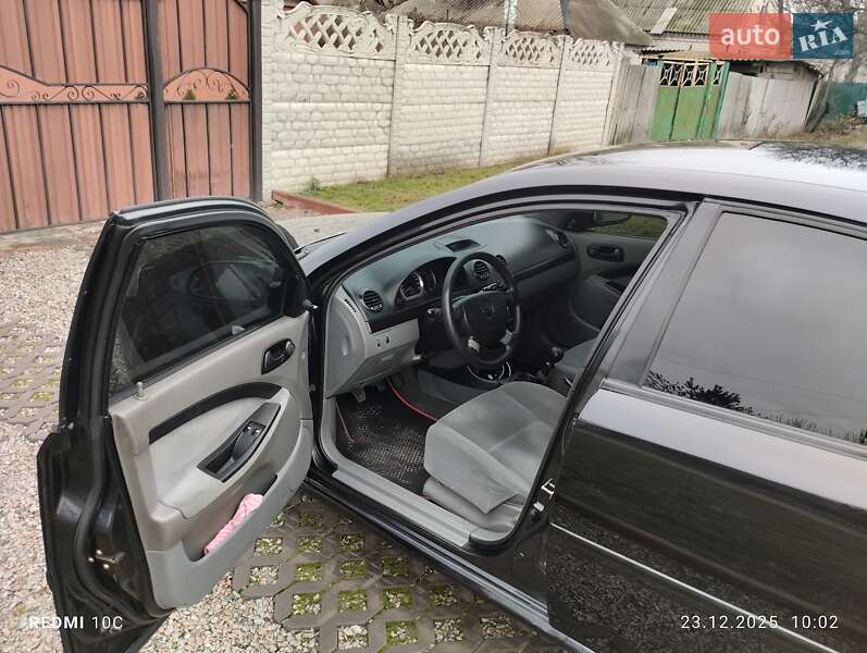 Хетчбек Chevrolet Lacetti 2005 в Павлограді фото 2 Хетчбек Chevrolet Lacetti 2005 в Павлограді