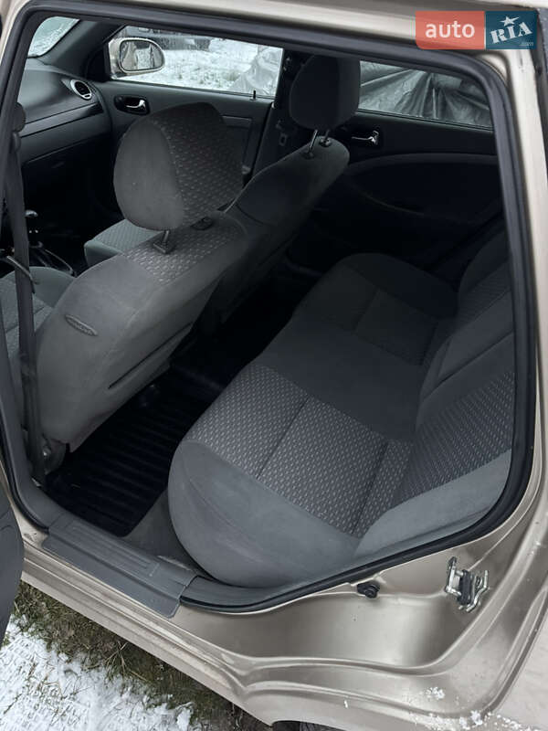 Универсал Chevrolet Lacetti 2007 в Киеве фото 6 Универсал Chevrolet Lacetti 2007 в Киеве