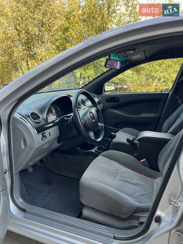 Хэтчбек Chevrolet Lacetti 2008 в Калуше