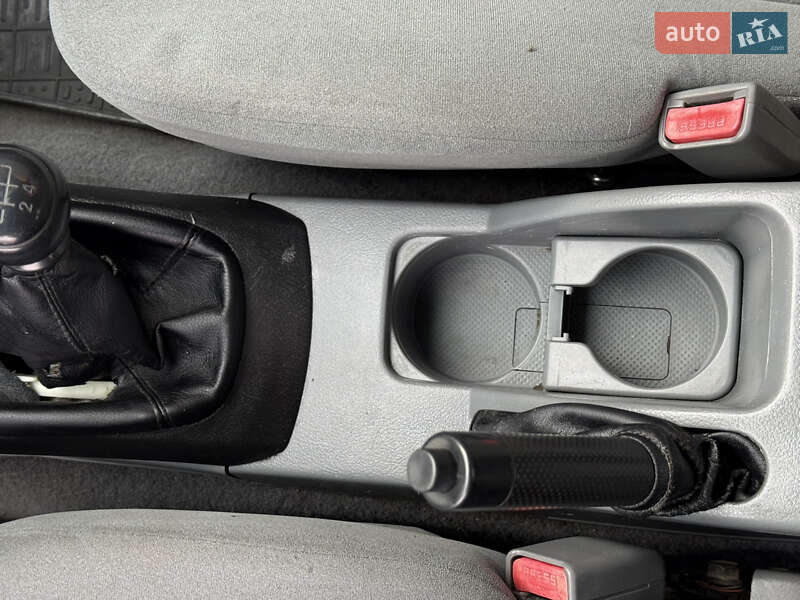 Хетчбек Chevrolet Lacetti 2004 в Дніпрі