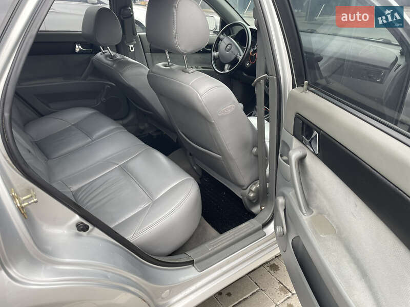 Седан Chevrolet Lacetti 2005 в Киеве