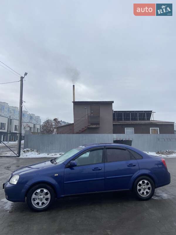 Седан Chevrolet Lacetti 2005 в Киеве фото 4 Седан Chevrolet Lacetti 2005 в Киеве