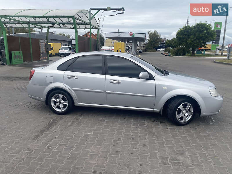 Седан Chevrolet Lacetti 2007 в Киеве