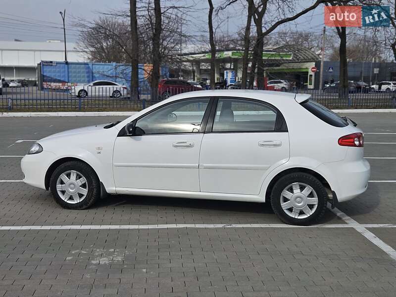 Хэтчбек Chevrolet Lacetti 2006 в Одессе фото 6 Хэтчбек Chevrolet Lacetti 2006 в Одессе