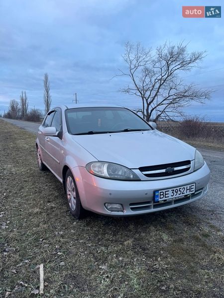 Хэтчбек Chevrolet Lacetti 2005 в Кропивницком