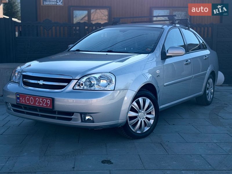 Седан Chevrolet Lacetti 2008 в Харькове