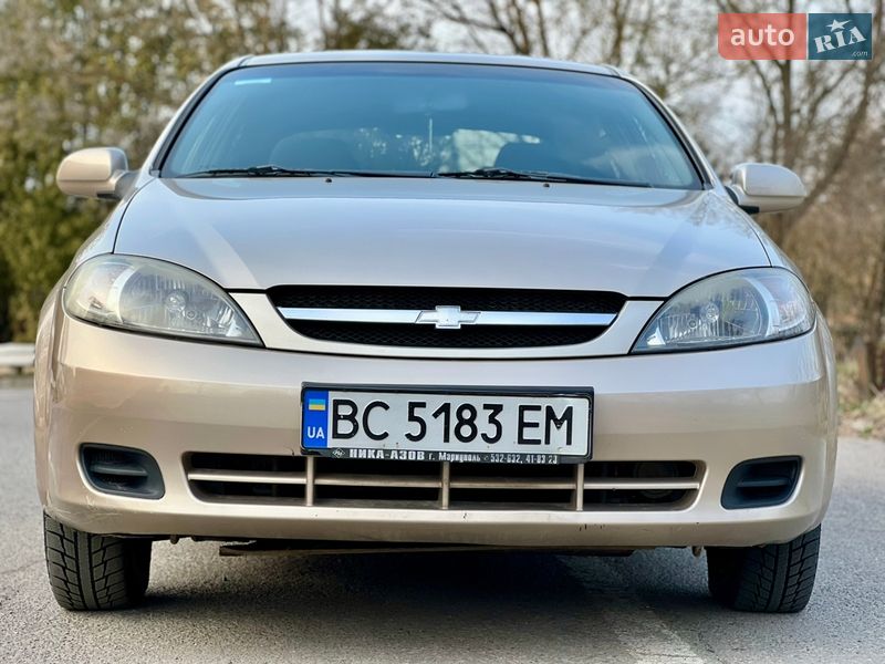 Хэтчбек Chevrolet Lacetti 2011 в Львове