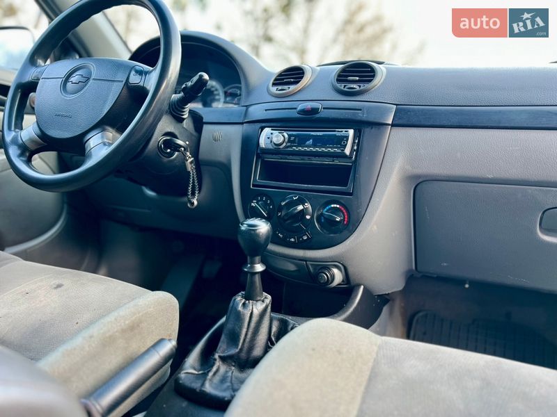 Хэтчбек Chevrolet Lacetti 2011 в Львове