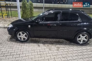 Хэтчбек Chevrolet Lacetti 2005 в Киеве