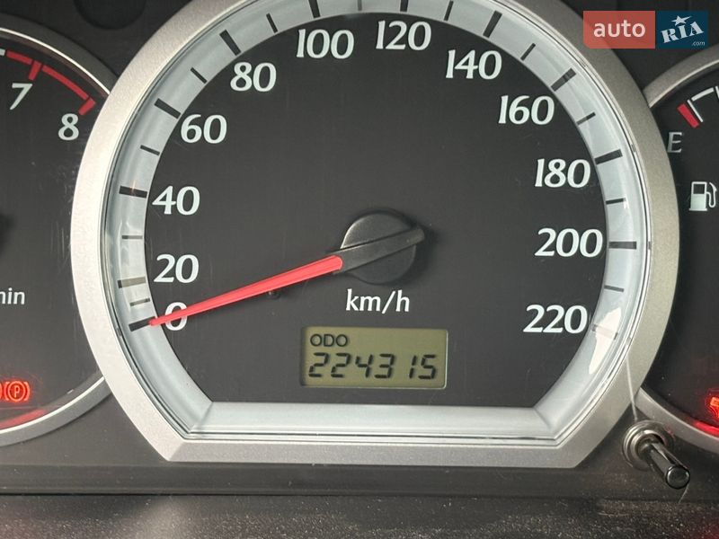 Седан Chevrolet Lacetti 2004 в Киеве