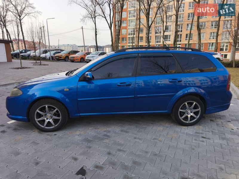 Универсал Chevrolet Lacetti 2006 в Вишневом