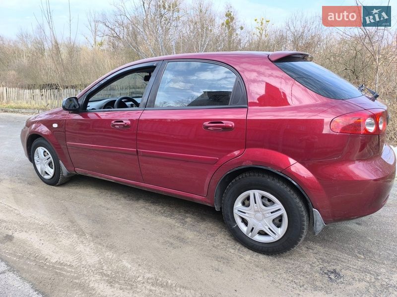 Хэтчбек Chevrolet Lacetti 2007 в Харькове