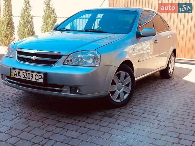 Седан Chevrolet Lacetti 2007 в Киеве