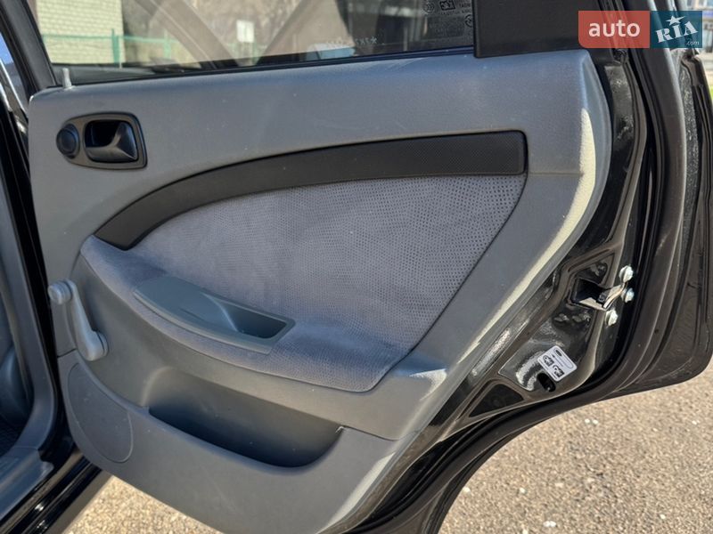 Хэтчбек Chevrolet Lacetti 2007 в Запорожье фото 13 Хэтчбек Chevrolet Lacetti 2007 в Запорожье
