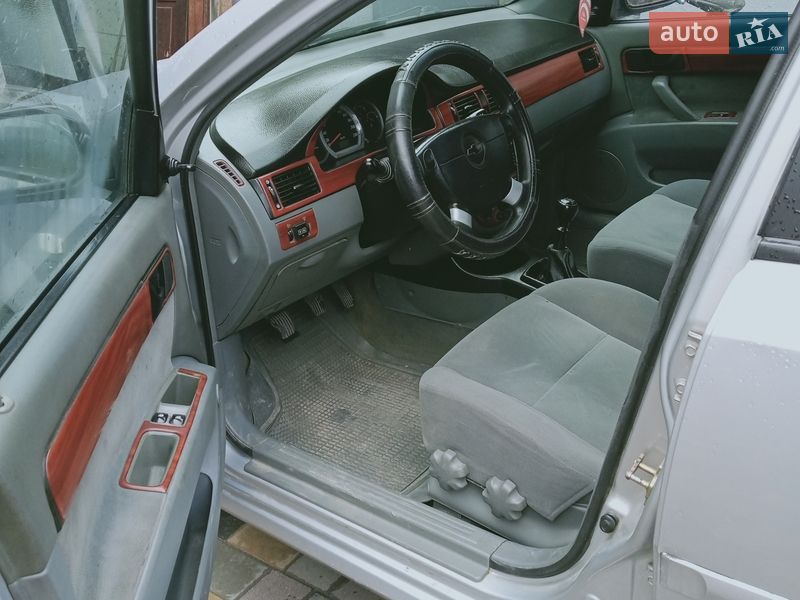 Седан Chevrolet Lacetti 2006 в Дубно