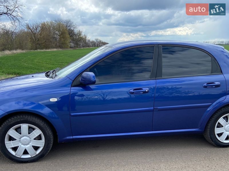 Хэтчбек Chevrolet Lacetti 2006 в Новом Буге фото 6 Хэтчбек Chevrolet Lacetti 2006 в Новом Буге