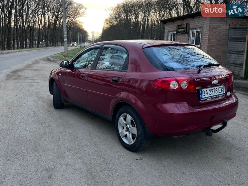 Хэтчбек Chevrolet Lacetti 2004 в Кропивницком фото 4 Хэтчбек Chevrolet Lacetti 2004 в Кропивницком
