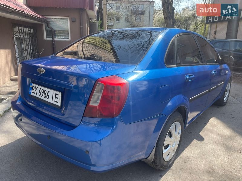 Седан Chevrolet Lacetti 2005 в Ровно
