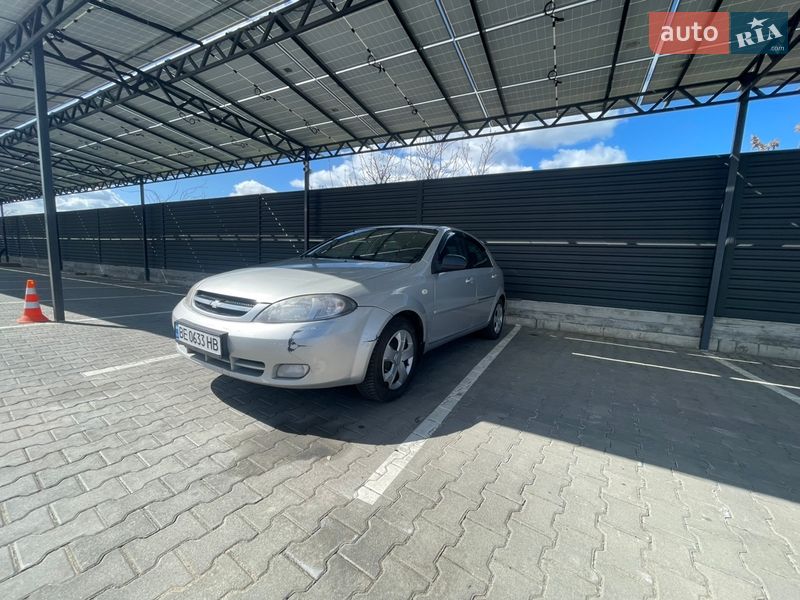 Хэтчбек Chevrolet Lacetti 2005 в Николаеве фото Хэтчбек Chevrolet Lacetti 2005 в Николаеве