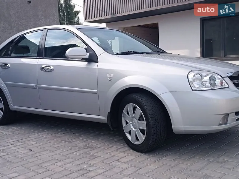Chevrolet Lacetti 2008 VIN KL1NF19BE8K975737 фото оголошення 2 з 104