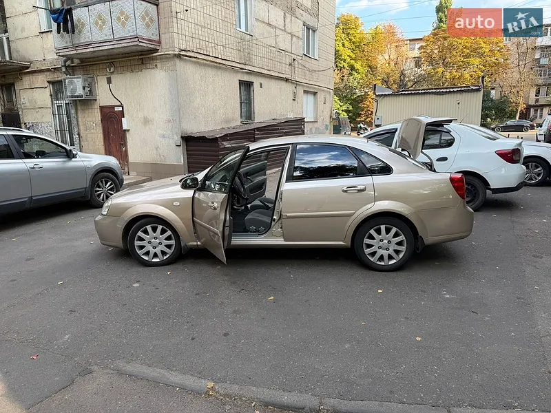 Chevrolet Lacetti 2011