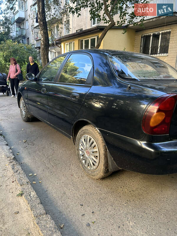 Седан Chevrolet Lanos 2007 в Львові
