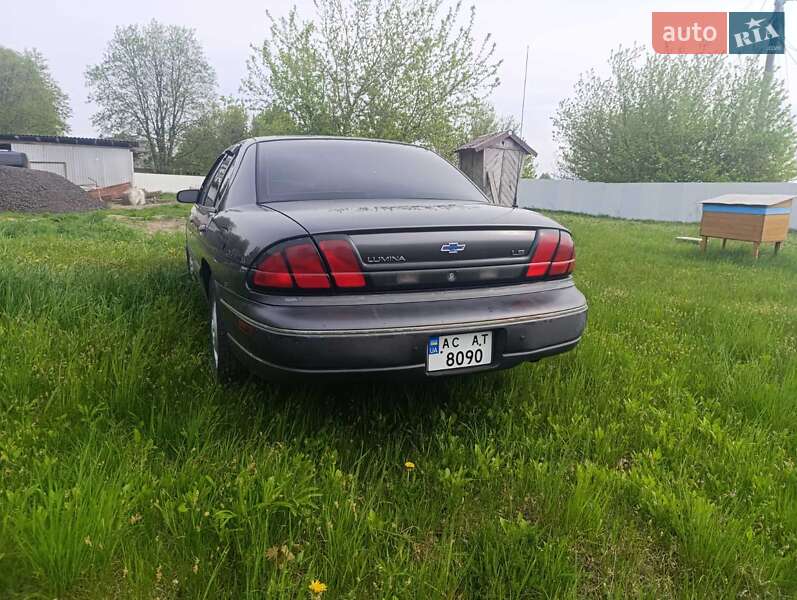 Седан Chevrolet Lumina 1996 в Зорі