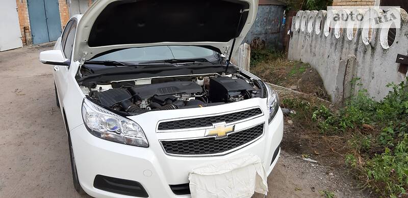 Седан Chevrolet Malibu 2013 в Нікополі