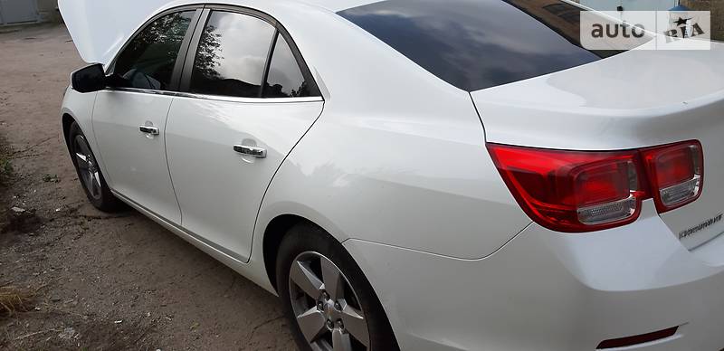 Седан Chevrolet Malibu 2013 в Нікополі