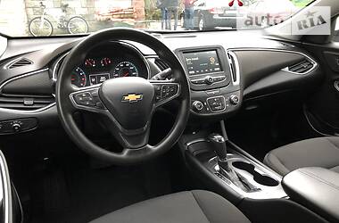 Седан Chevrolet Malibu 2016 в Нетешине