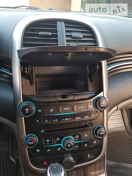 Седан Chevrolet Malibu 2014 в Луцьку