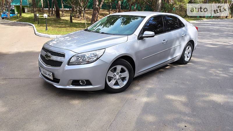 Седан Chevrolet Malibu 2013 в Киеве