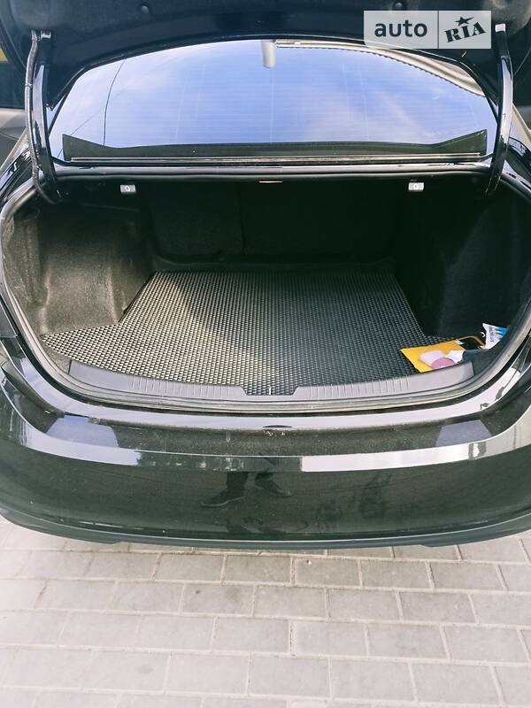 Седан Chevrolet Malibu 2018 в Кременчуці