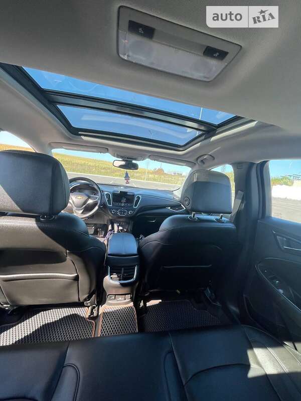 Седан Chevrolet Malibu 2019 в Ровно