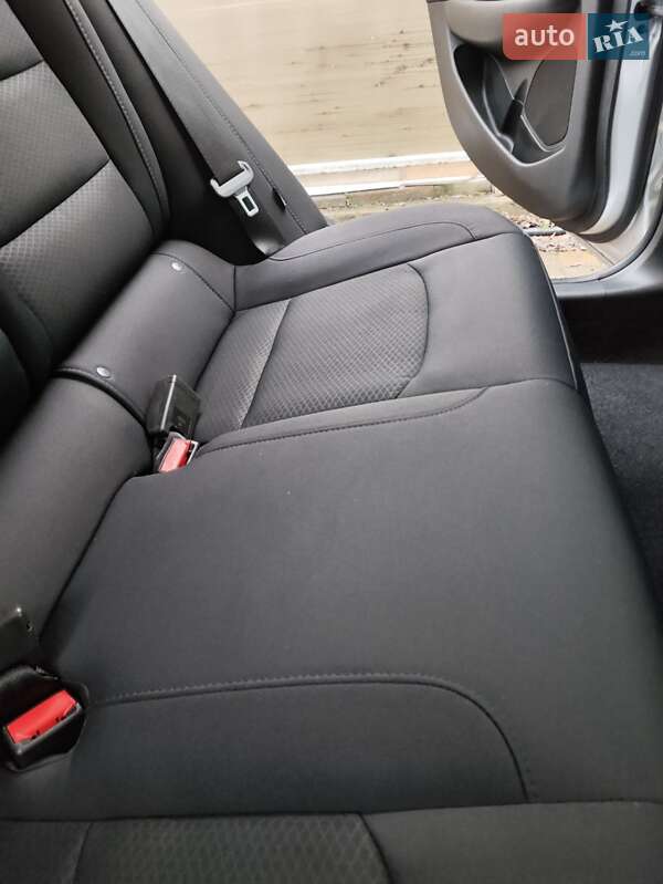 Седан Chevrolet Malibu 2016 в Вышгороде