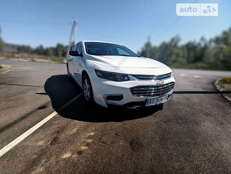 Седан Chevrolet Malibu 2018 в Киеве