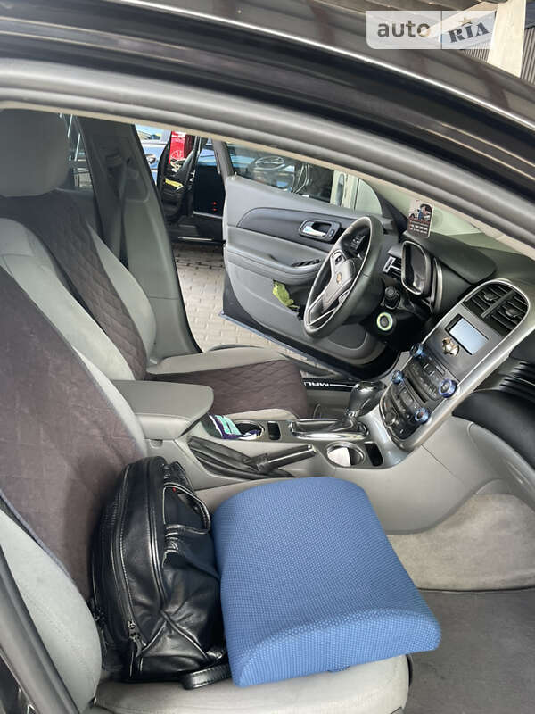 Седан Chevrolet Malibu 2014 в Тернополі